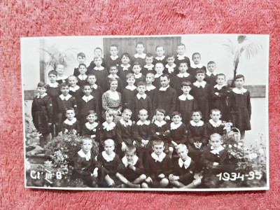 Fotografie, clasa a III-a B primara, an 1935 foto