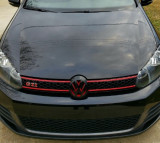 Emblema fata negru cu rosu noua Volkswagen VW Golf 6 MK6, Universal