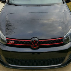 emblema fata negru cu rosu noua Volkswagen VW Golf 6 MK6