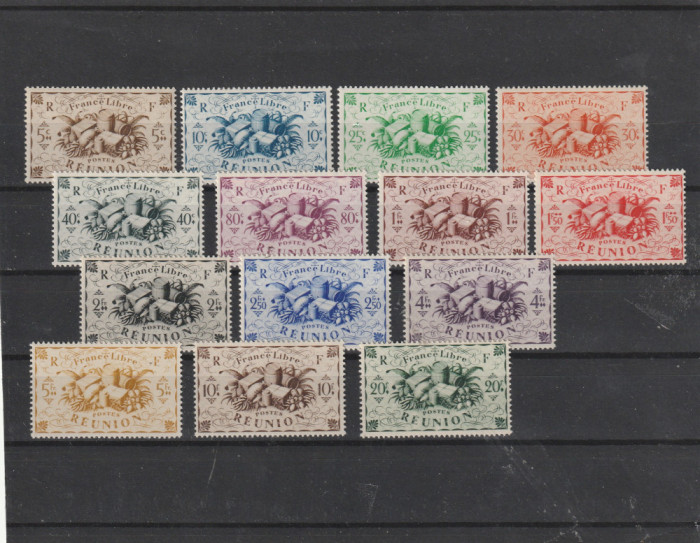 Reunion 1943-Produse nationale,serie 14 valori,dantelate, MNH , Mi.266-279