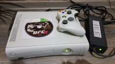 XBOX360 consola XBOX 360 cu mufa HDMI + 1 joc original lupte/box/karate UFC 3 foto