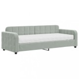 Cumpara ieftin Pat de zi cu saltea, gri deschis, 80x200 cm, catifea