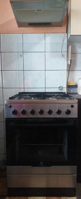 Aragaz Electrolux cu rotisor foto