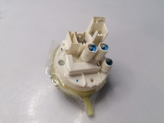 Presostat masina de spalat Whirlpool AWOC62200 /C85