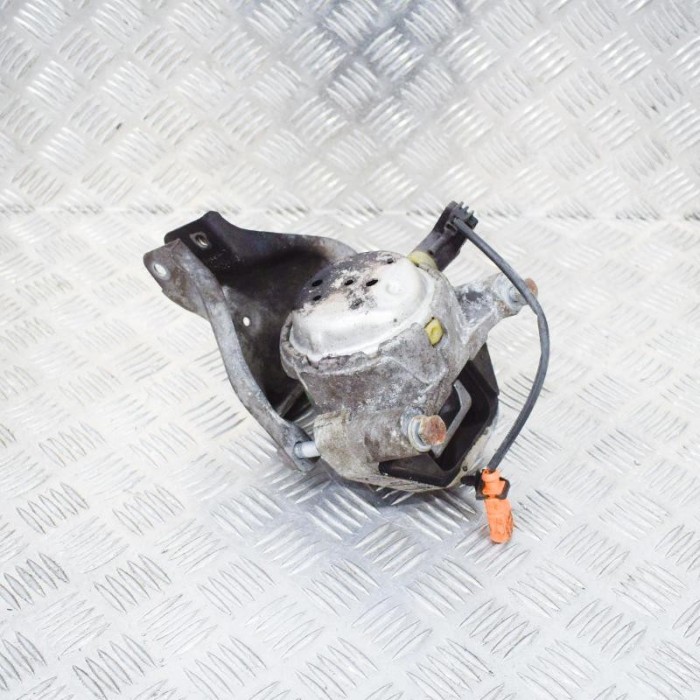Suport motor dreapta AUDI A6 4G2, C7, 4GC 2014 OEM: 4G0399060G | 10400182