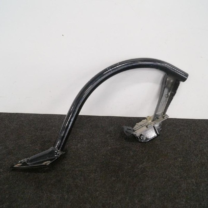 Balama haion dreapta VW PASSAT CC 357 2008 OEM: 3C8827302A 2640019