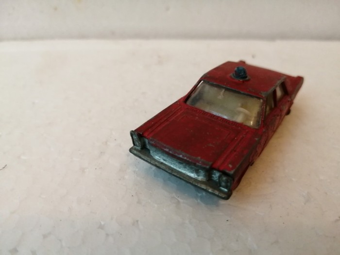 bnk jc Matchbox 59c Ford Galaxie Fire Chief