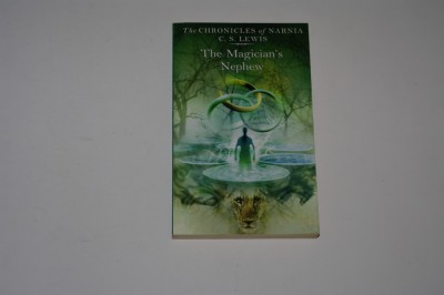 The chronicles of narnia - The magician&amp;#039;s nephew - C. S. Lewis foto