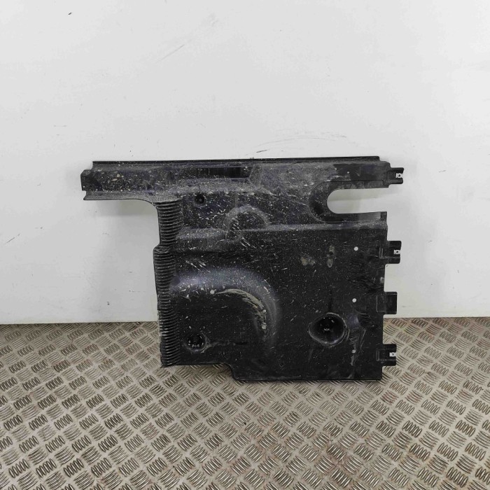 Scut motor dreapta spate VW CADDY V SBB, SBJ 2023 OEM: 5R3825102M