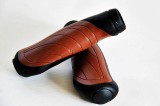 Set 2 mansoane bicicleta D2-TC-G142, culoare negru/maro, lungime 135mm Cod:A113