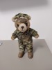 Ursuleț de pluș militar