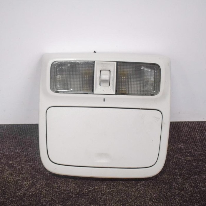Iluminare interioară SUBARU FORESTER SH_ 2008 OEM: VC12-060 10597862