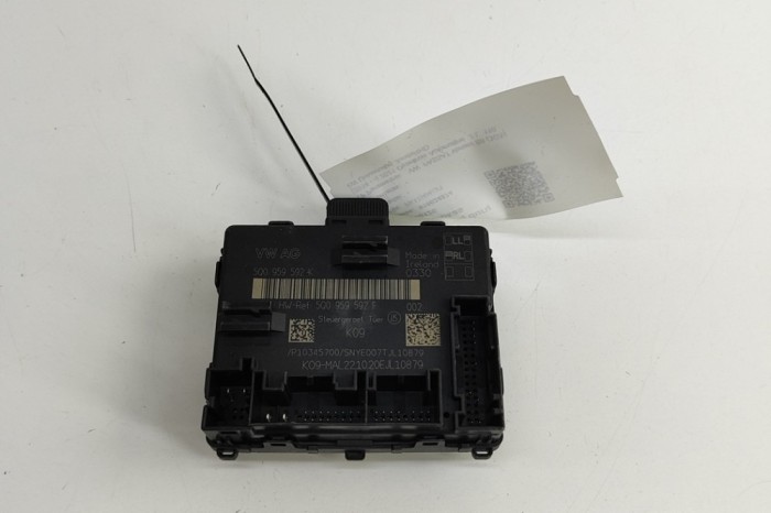 Modul de control ușă st&acirc;nga față VW PASSAT Variant B8 3G5 2021 OEM: 5Q0959592K,5Q0959592F 29500126
