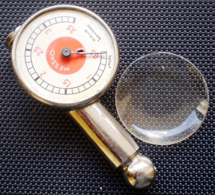 O.188 INDICATOR VECHI DE PRESIUNE MANOMETRU ANVELOPE AUTO MESSKO