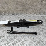 Cric AUDI A3 Sportback 8VA, 8VF 2017 OEM: 8V0011031B,4H0011221