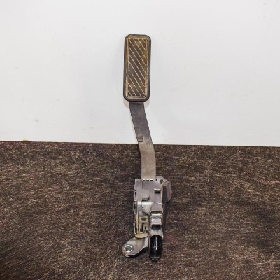 Pedala de accelerație FORD FIESTA VI 2011 OEM: 8V21-9F836-AB6PV009517-20 3006517 foto