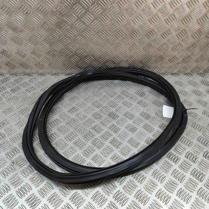 Garnitura ușă st&acirc;nga spate VW T-ROC A11 2023 OEM: 2GA867913B