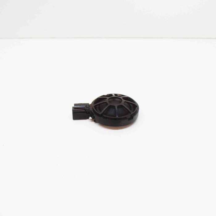 Difuzor ușă dreapta spate TESLA MODEL S 2014 OEM: 1004833-00-A 11554383