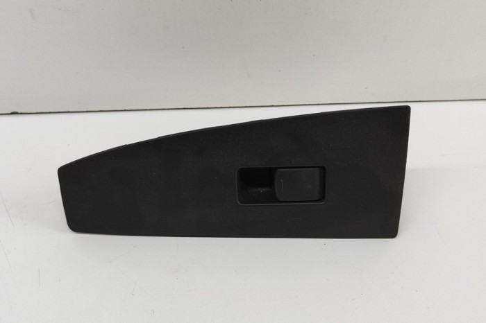 Buton geam ușă dreapta spate INFINITI FX 2005 OEM: 82960-CG000 28995721