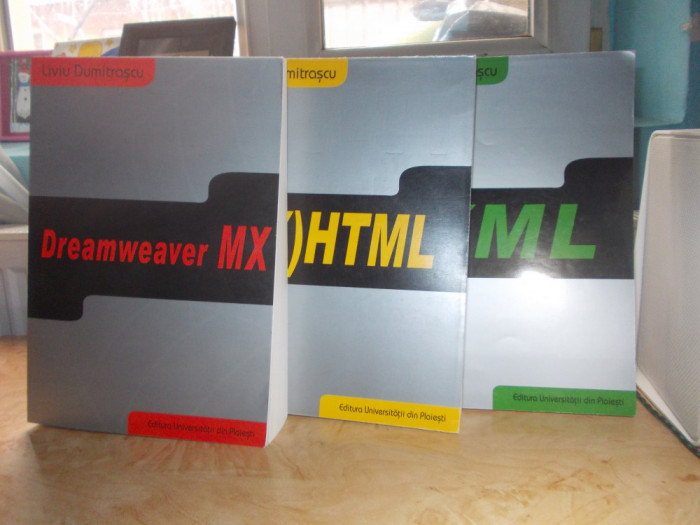 LIVIU DUMITRASCU - XML / (X)HTML / DREAMWEAVER MX * ( 3 VOL ) , 2003 *