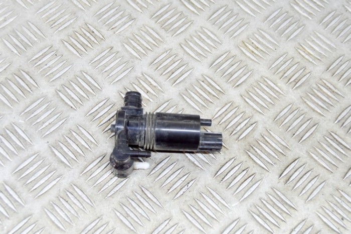 Motor rezervor lichid de parbriz FORD FIESTA VI 2014 OEM: 8A61-17K624-AA 17794740