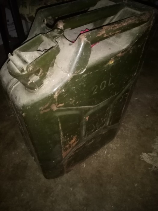 Kanniszter 20L