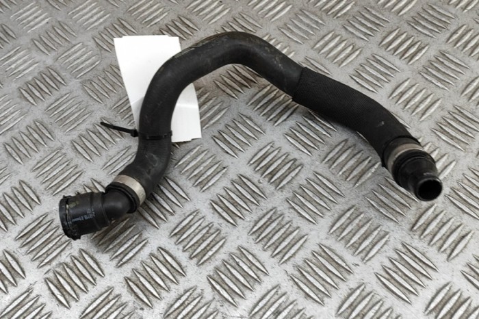 Furtun de lichid de răcire MERCEDES-BENZ C W206 2024 OEM: A2068307802 | 31777499