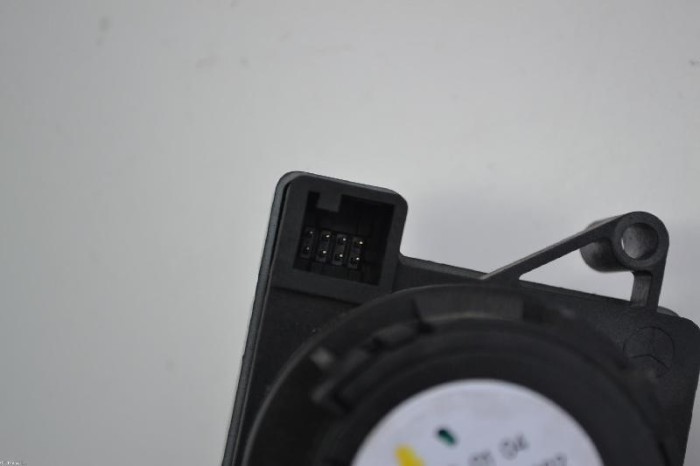 Modul de control comutator faruri MERCEDES-BENZ SPRINTER 3-t Minibus / passenger 906 2010 OEM: A9065450104 1413436