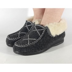 Papuci din lana/paslarii negri imblaniti gros 6080