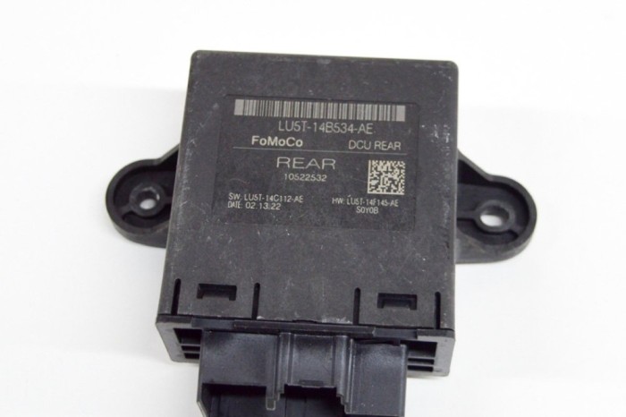 Modul de control ușă st&acirc;nga spate FORD PUMA J2K, CF7 2022 OEM: LU5T-14B534-AE,10522532,LU5T-14C112-AE,LU5T-14F145-AE 17221442