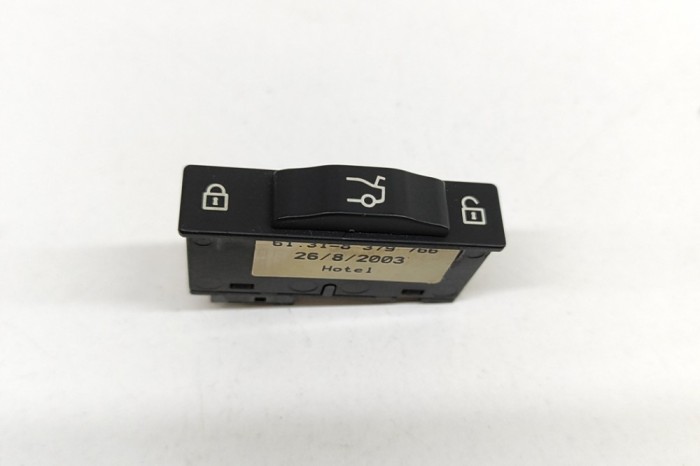 Comutator deschidere haion BMW 7 E65, E66, E67 2003 OEM: 8379766 27908534