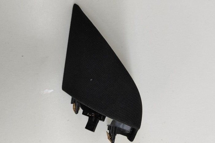 Difuzor ușă st&acirc;nga față TESLA MODEL 3 2021 OEM: 1095657-00-F,1079741-00-A | 22281033