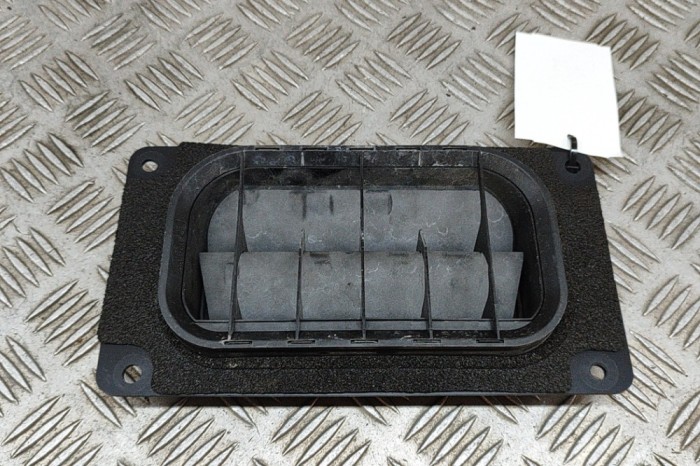 Grila de ventilație caroserie ASTON MARTIN DB11 2022 OEM: HY53-209108-AD,6G33-A019K51-AA | 25909008
