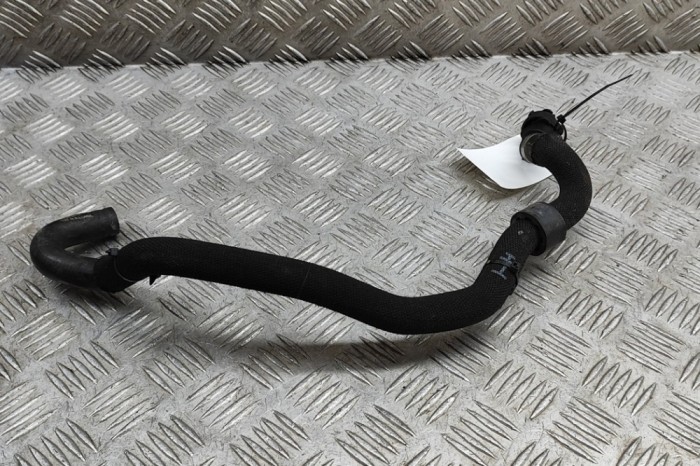 Furtun de lichid de răcire VOLVO XC90 II 2019 OEM: 32138968 28141844