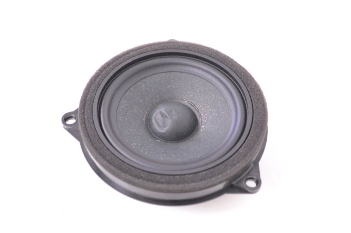 Difuzor ușă st&acirc;nga față BMW 8 Coupe G15, F92 2018 OEM: 2622540 11690308