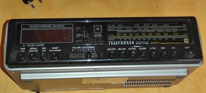 RADIO TELEFUNKEN DIGITAL EXPERT. ( ANII 1970 - 1980 ) - DEFECT