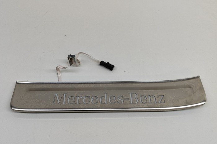 Ornament prag st&acirc;nga spate MERCEDES-BENZ EQS V297 2022 OEM: A2976802100 29272864