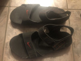 Sandale barbatesti Nike,marime 44,putin folosite, Negru