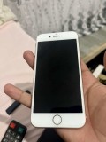 iPhone 8 Gold - 64GB - Baterie 94% (Sănătate Excelentă) V&acirc;nd / Schimb