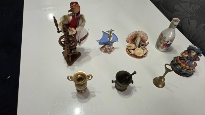 Lot vintage de 8 obiecte