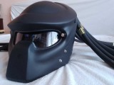 Casca Motocicleta model Pro Predator Rara, Adusa din SUA Echipata cu Laser Rosu (pe baterie)