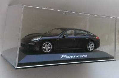 Macheta Porsche Panamera 2013 MK1 Facelift - Minichamps 1/43 foto