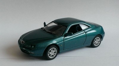 Macheta Alfa Romeo GTV 1995 - Solido 1/43 foto