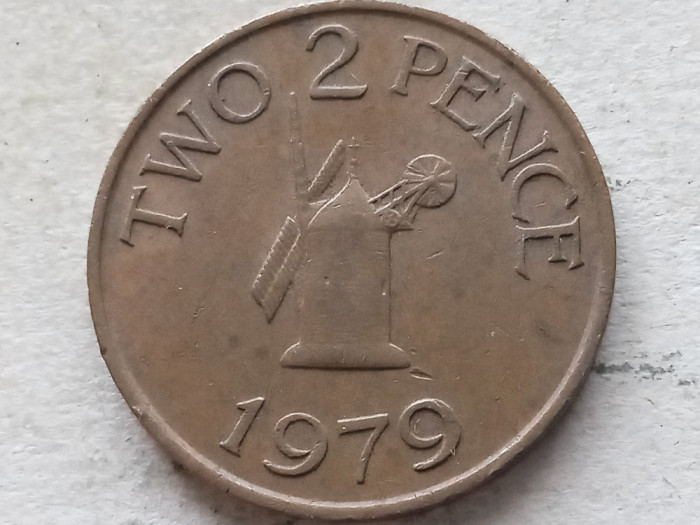 GUERNSEY-2 PENCE 1979