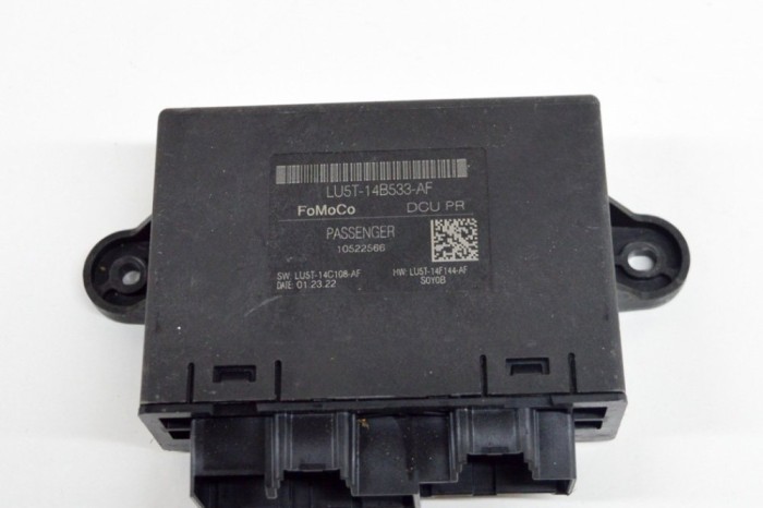 FORD PUMA J2K, CF7 2022 OEM: 10522566,LU5T-14F144-AF,LU5T-14C108-AF,LU5T-14B533-AF SKU: 17221639