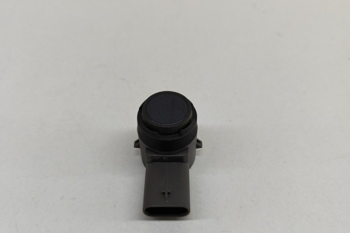 Senzor de parcare spate TESLA MODEL Y 2022 OEM: 2525001-12-D 23140294