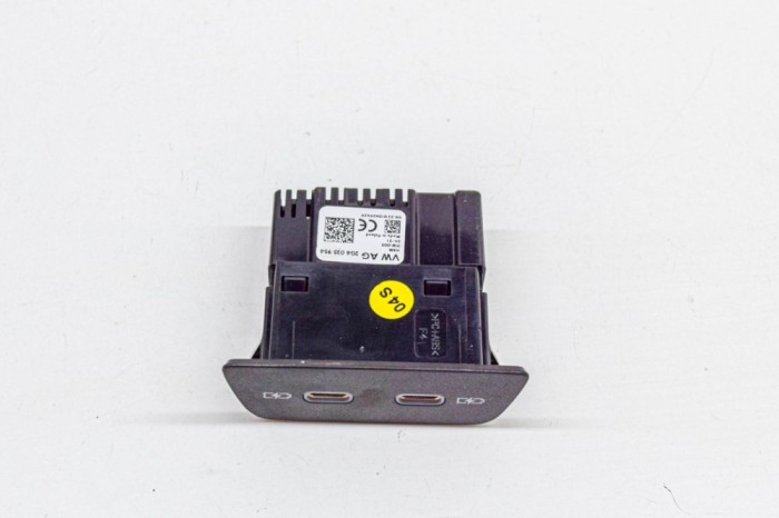 USB VW ID.3 E11 2022 OEM: 2G6035954 20785988