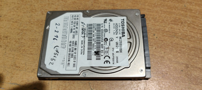 HDD Laptop Toshiba 250GB Defect Sata #A5652