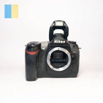 Nikon D70s (Body only) (pentru piese) foto