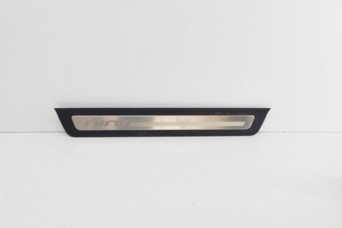 Ornament prag dreapta față KIA NIRO 2020 OEM: 85883-G5100 21546045